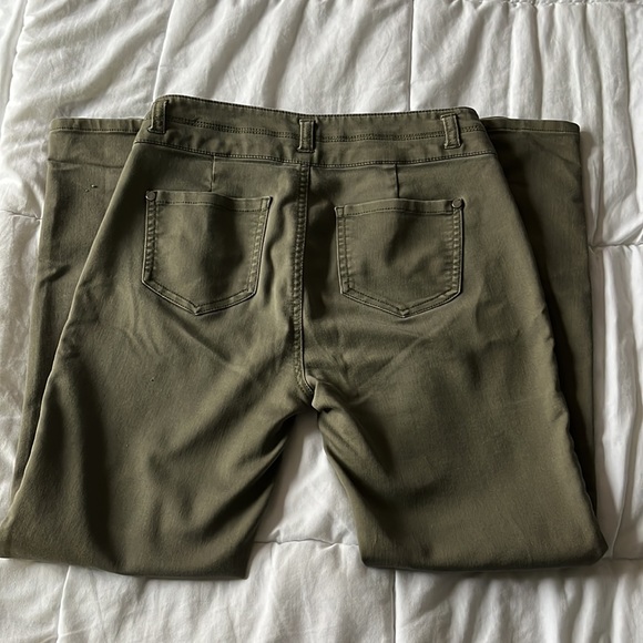 Olive jeans - Picture 4 of 4